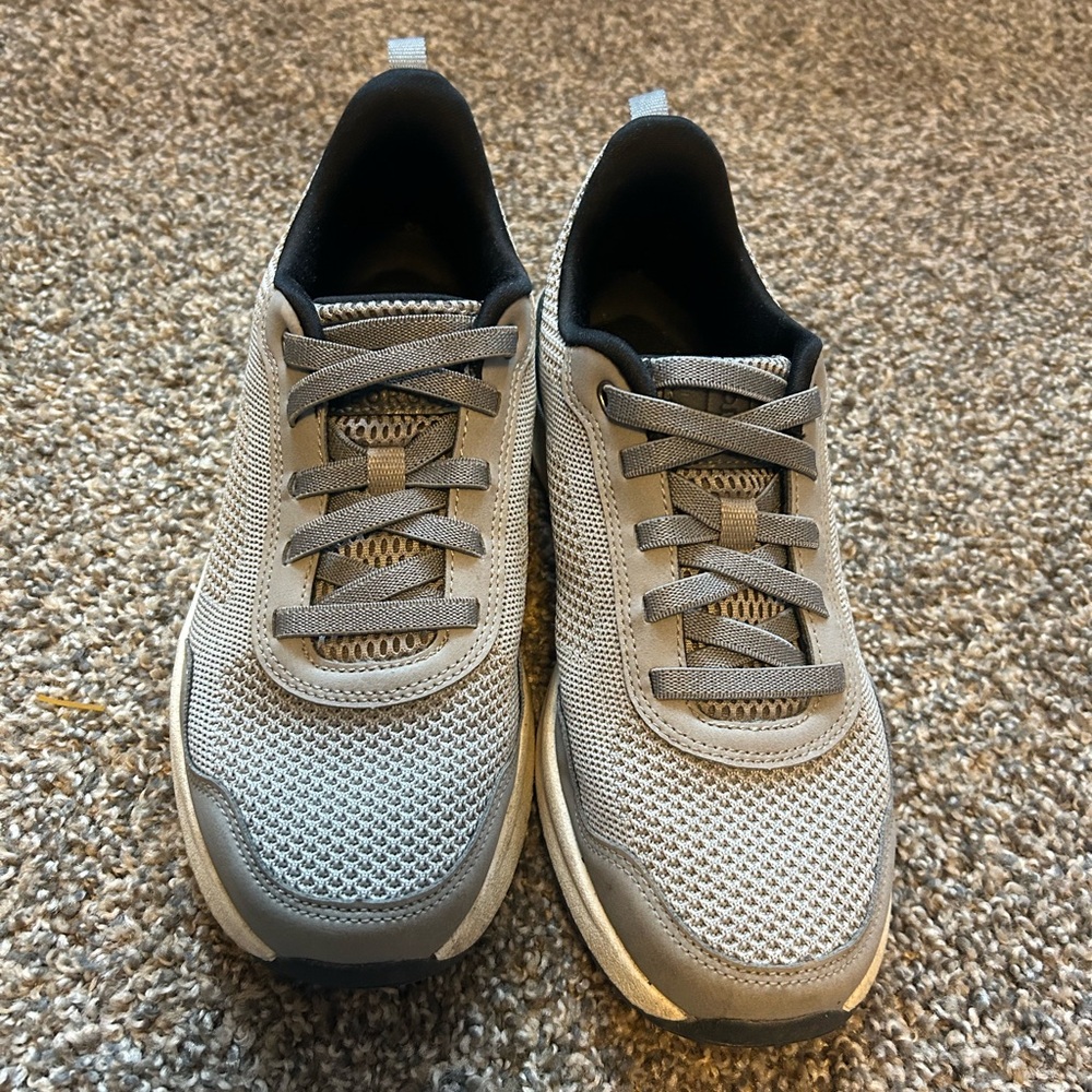 Men's Gray George Athletic Shoes size 7 1/2